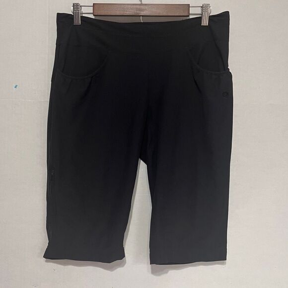 Mountain Hardwear Black Capri Hiking Pants  Women’s Size 6 - Picture 1 of 4